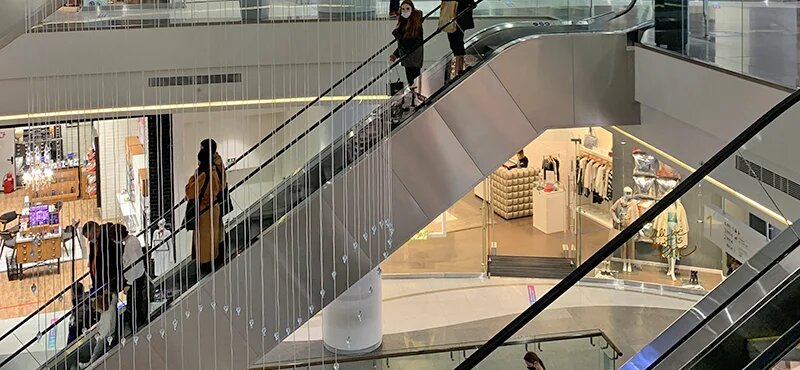 Правила безопасности на эскалаторе в ТРЦ